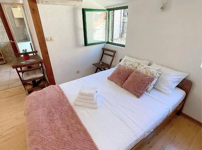 House Ivancic-free Parking 3* Trogir