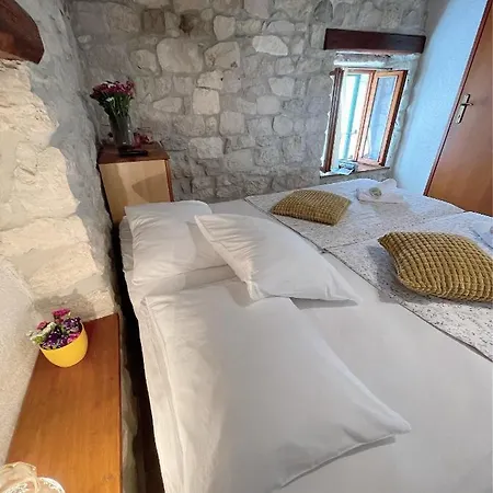 House Ivancic-free Parking Guest house 3*