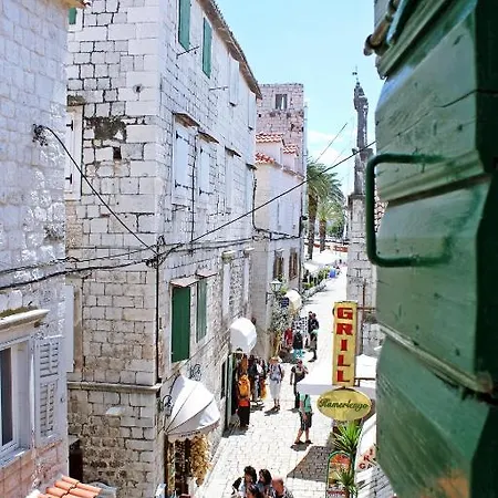 House Ivancic-free Parking Trogir